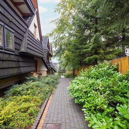 Beautiful With Mountain View By Renters